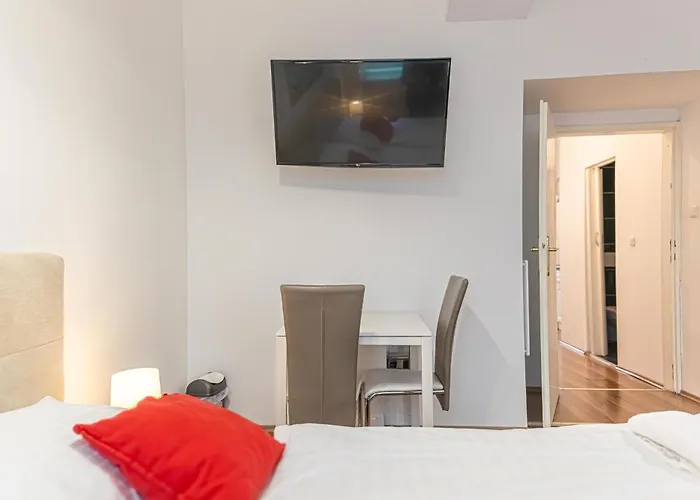 Comfortable 1br In Perfect Location Apartment *